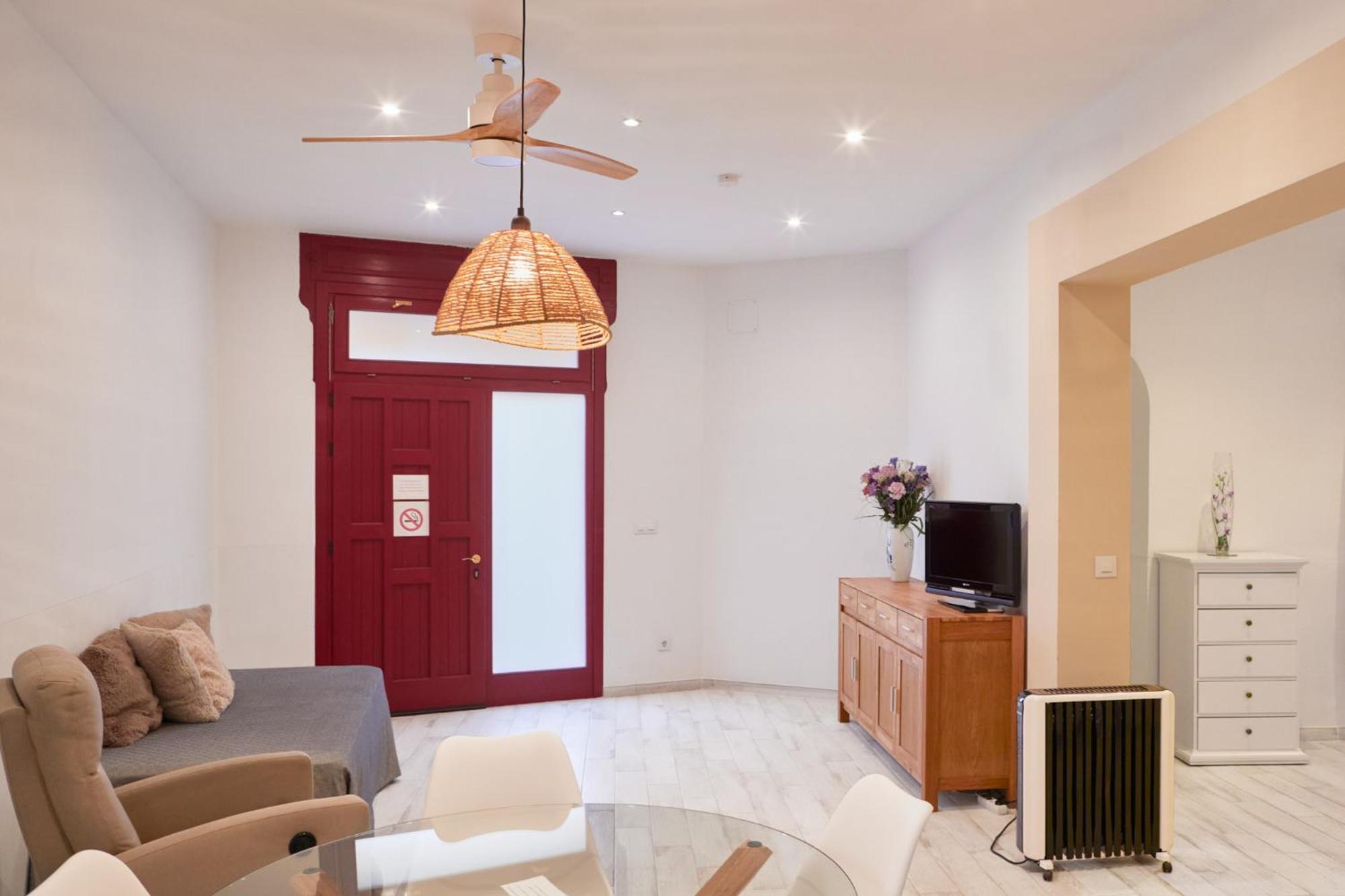 Loft Con Encanto En El Corazon Historico De Peralada Ngoại thất bức ảnh
