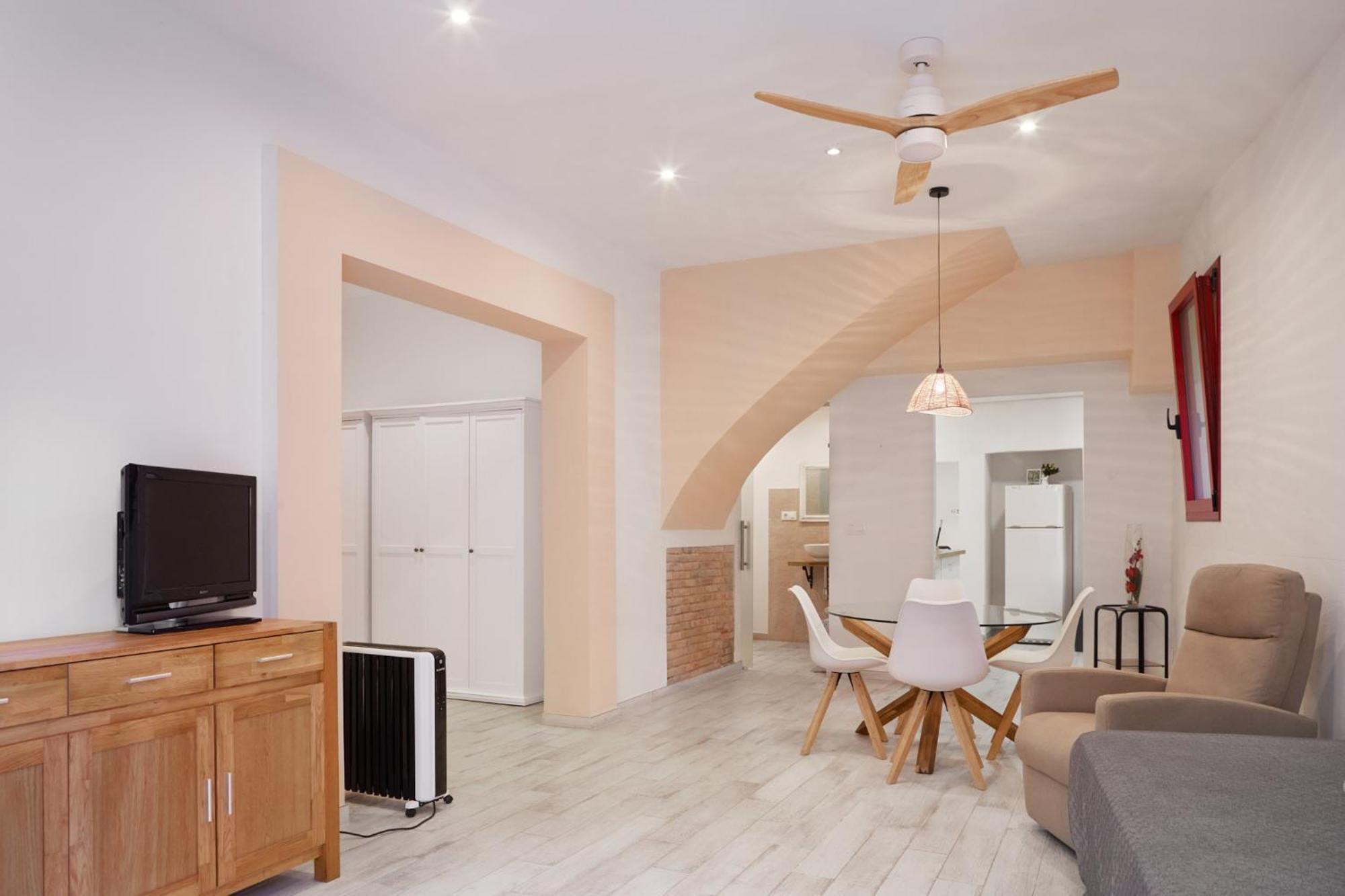 Loft Con Encanto En El Corazon Historico De Peralada Ngoại thất bức ảnh